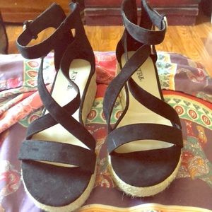 Wedge black sandals